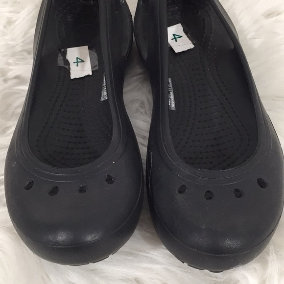 Crocs Women’s Kadee Flat Black sz 4 - Picture 8 of 13